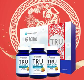 二哈溜进图书馆见人就亲&nbsp;没心没肺调动气氛