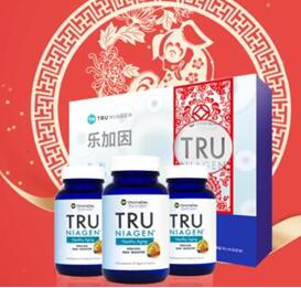 林允素颜出镜睡眼惺忪 面对镜头笑容灿烂