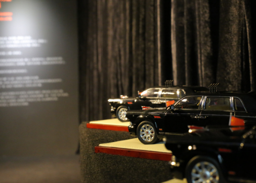 行走的力量分享展开幕 陈坤手写明信片给七年前的自己