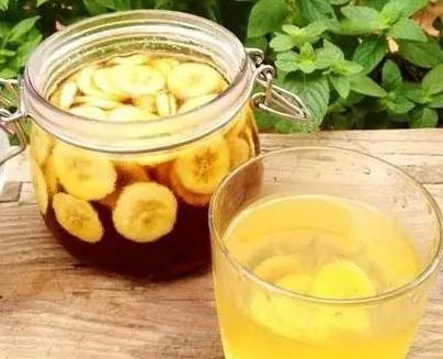 推荐四款老人冬季养生茶