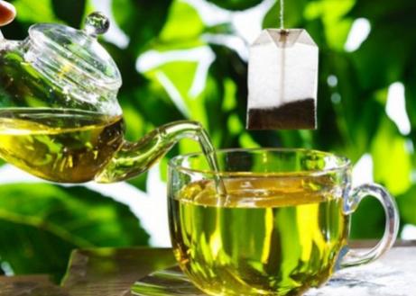 上班族尽量保持均衡饮食,这样才健康