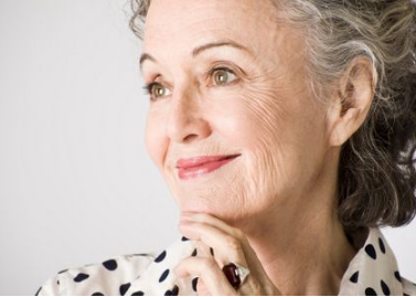 女性如何预防老年斑&nbsp;记住4个方法