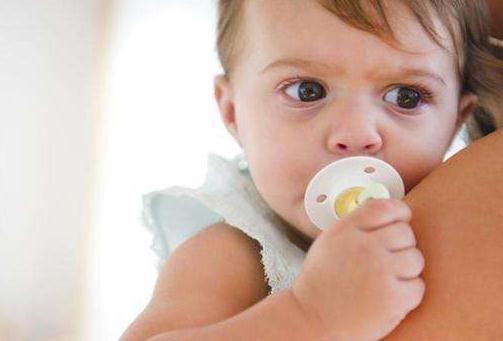 安抚奶嘴多久换一次 选购注意三点