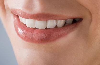 “口干舌燥”可能是患上干燥综合征 中年女性发病比例更高