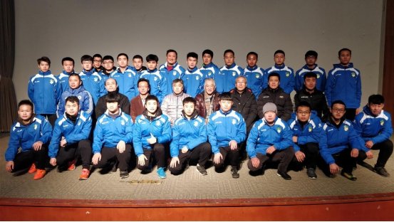 第二期校园级足球教练员培训正式开班