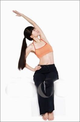 8个简单瑜伽动作 教你消灭小腹婆