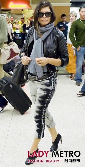 大牌扎染牛仔穿出另类复古美