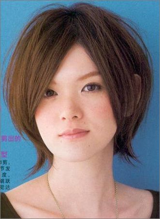 8款中短发 适合圆脸MM发型设计