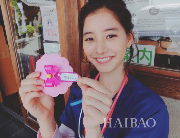 佐佐木希or新木优子 谁才是最会穿的霓虹软妹