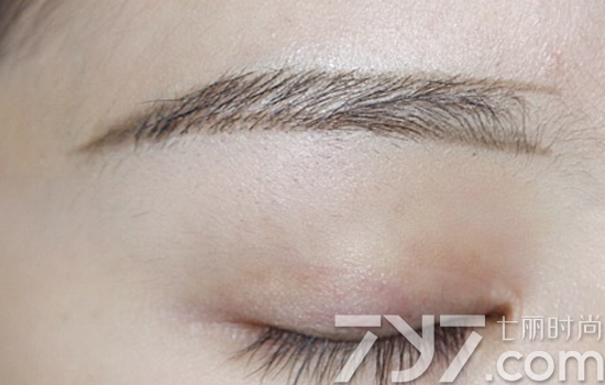 空气眼妆怎么画 看似素眼的心机空气眼妆