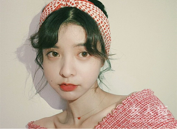 撩人饰品，尽显十足女神范儿