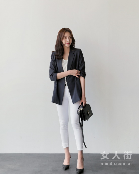 今秋流行穿什么色？韩版女神搭配来示范