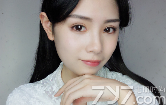 空气眼妆怎么画 看似素眼的心机空气眼妆