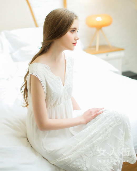 穿着绝美宫廷睡衣，谁还不是个仙女呢？