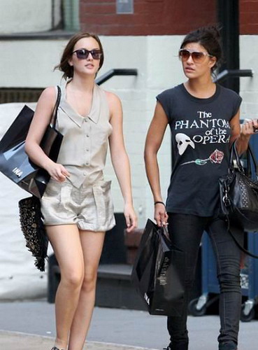 绯闻女孩第三季精致洋装搭配