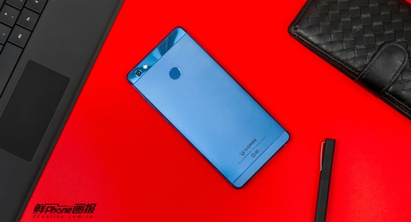 金立大金钢2图赏：全面屏/5千毫安大电池