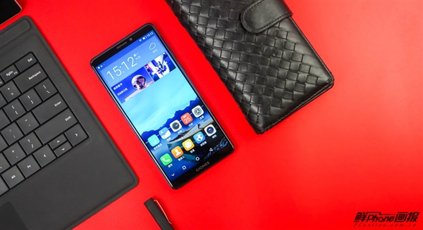 金立大金钢2图赏：全面屏/5千毫安大电池