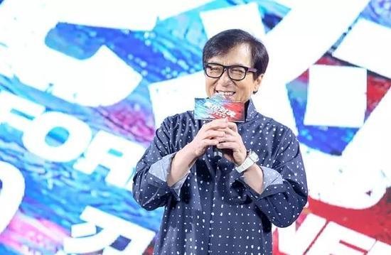 重返好莱坞&nbsp;《英伦对决》中成龙演绎不一样的自己