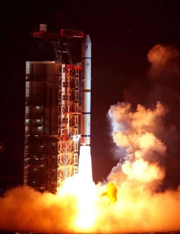 中华神箭归来!长二丙火箭成功发射一箭三星