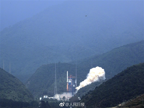 中华神箭归来!长二丙火箭成功发射一箭三星