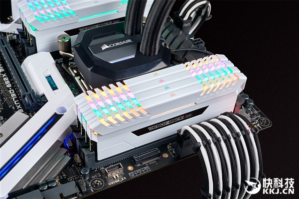 128GB 9988元！海盗船Vengeance顶级