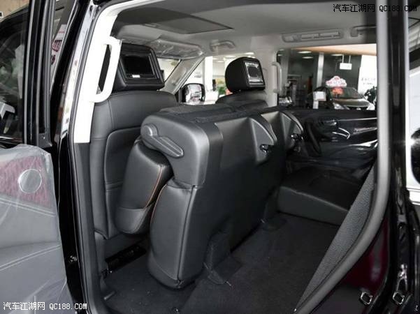 2018款4.0L日产尼桑途乐Y62七座7速试驾