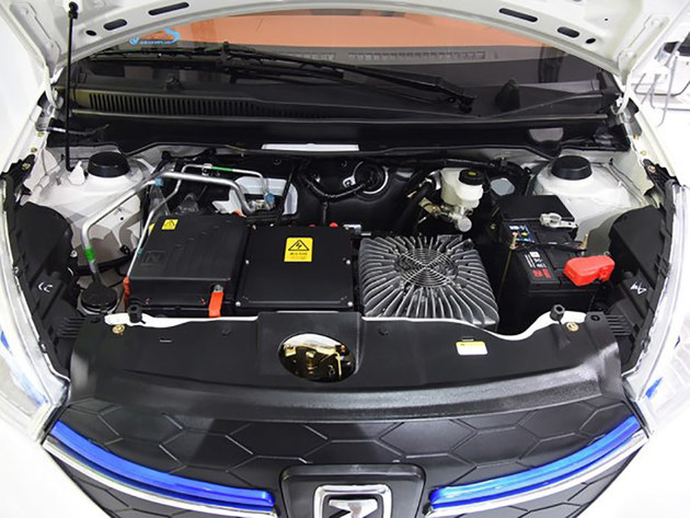 众泰云100 Plus 10月10日上市 造型升级