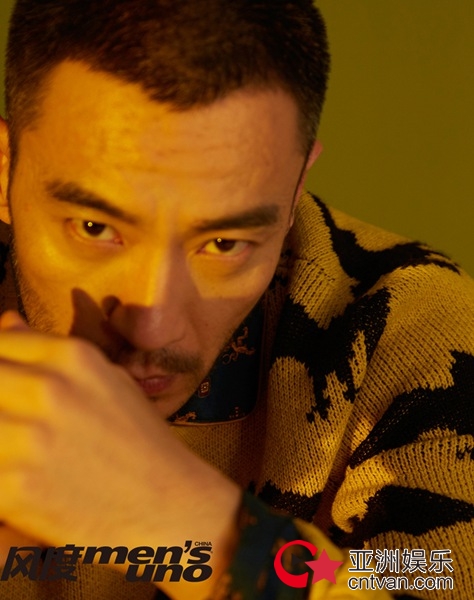 李光洁时尚大片曝光 长腿型男演绎复古文艺