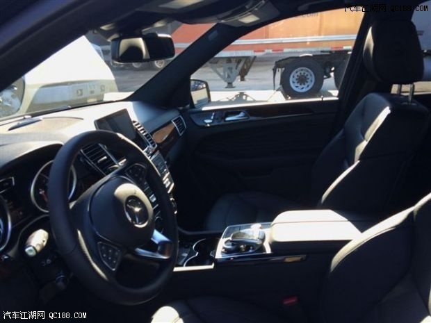 17款奔驰GLE450配置9速手自一体变速箱