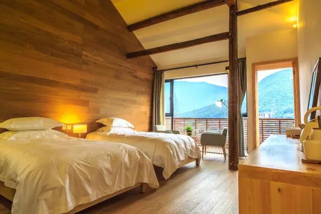 十一黄金周赏秋行 山间民宿意正浓