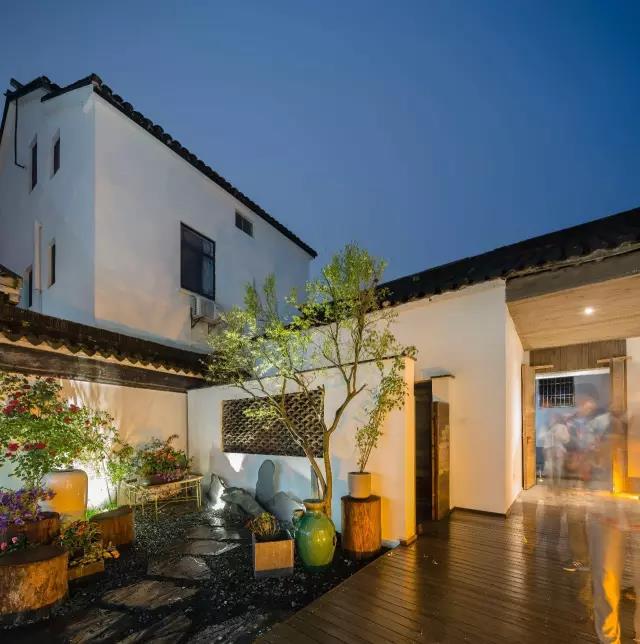 十一黄金周赏秋行 山间民宿意正浓