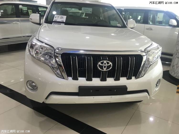 新款丰田霸道2700普拉多进口配置试驾