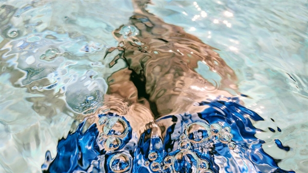 超越三星Note8/iPhone 8!谷歌Pixel 2样张出炉