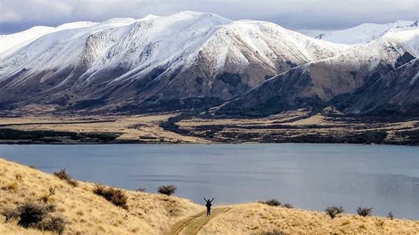 超越三星Note8/iPhone 8!谷歌Pixel 2样张出炉