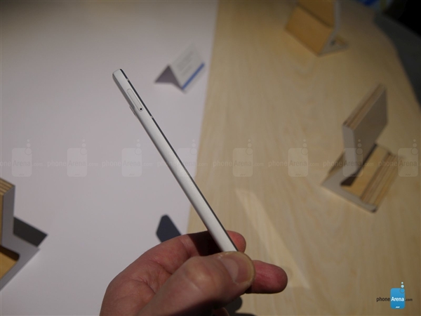 是否有爱？谷歌新太子Pixel 2、Pixel 2 XL上手图赏