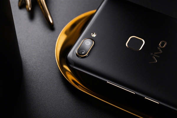 一眼中毒！vivo X20黑金旗舰版真机图赏：3398元要疯抢
