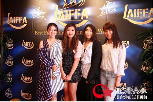 灰姑娘在美国影艺界的华丽转身