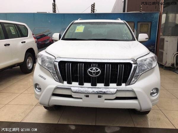 2017款丰田霸道4000进口现车到店实拍