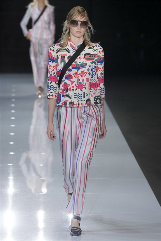 Emporio Armani 也会玩童趣 2018春夏系列