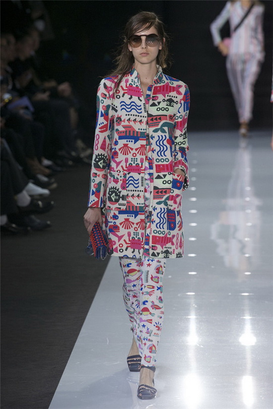 Emporio Armani 也会玩童趣 2018春夏系列