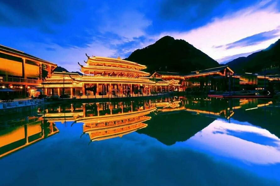 旅游消费升级 中国傩城国庆接待游客量超50万