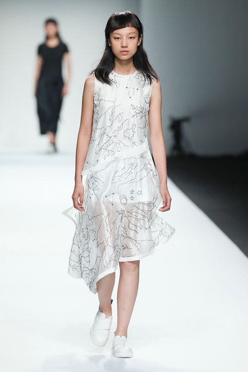 上海时装周：broadcast播2018春夏系列大秀