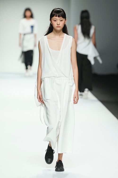 上海时装周：broadcast播2018春夏系列大秀