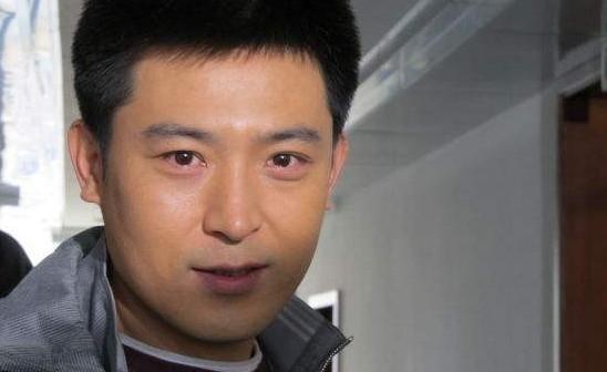 一句“我骄傲”火遍全国，参加12次春晚被称“春晚钉子户”