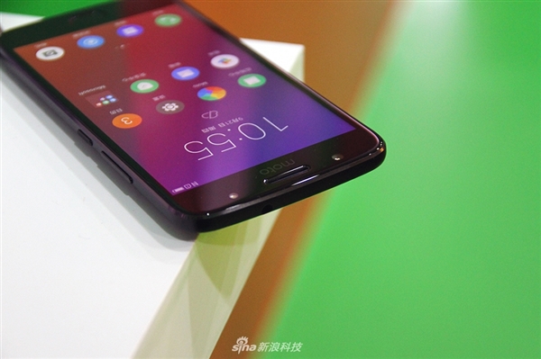 1599元！Moto青柚图赏：Home键是这样