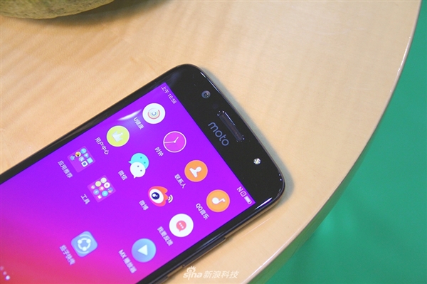 1599元！Moto青柚图赏：Home键是这样