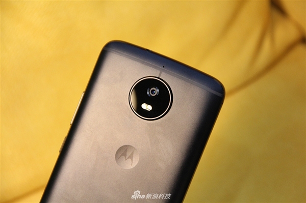 1599元！Moto青柚图赏：Home键是这样