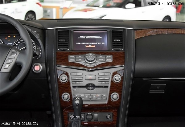 2017款途乐Y62中东版后视镜电动可调感受