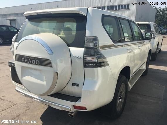 17款丰田霸道2700中东后挂天窗七座解读