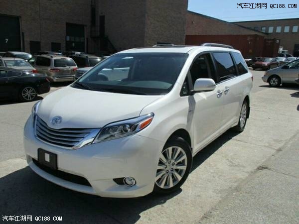 17款丰田塞纳加版3.5 LE电尾门七座评测